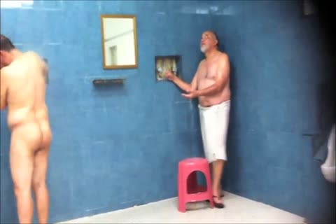 men'S SHOWERS