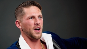 Rod's Room: Alpha Males Show Off Their Assets