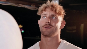 Men: Climactic Cumshot Rides in the Bar