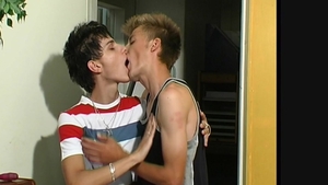 Manspread: Making Space for Big Packages