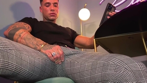 HotAFmen: Ripped Hunk's Explicit Massage Time